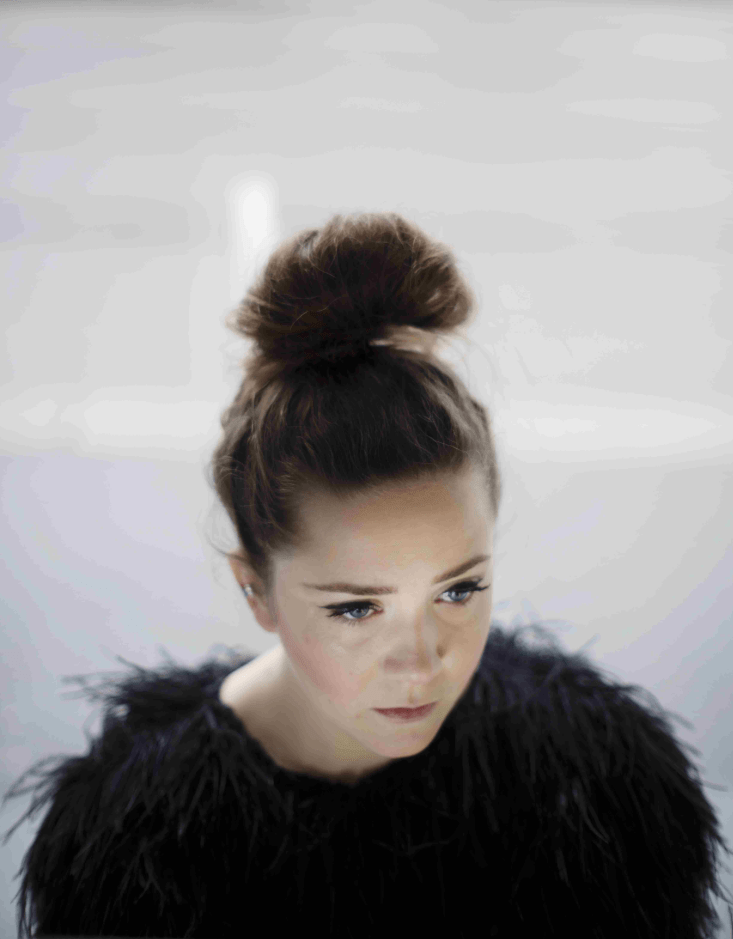 Ulubienica Norwegów - Emilie Nicolas wydaje swój niezwykły, debiutancki album “Like I’m A Warrior” 