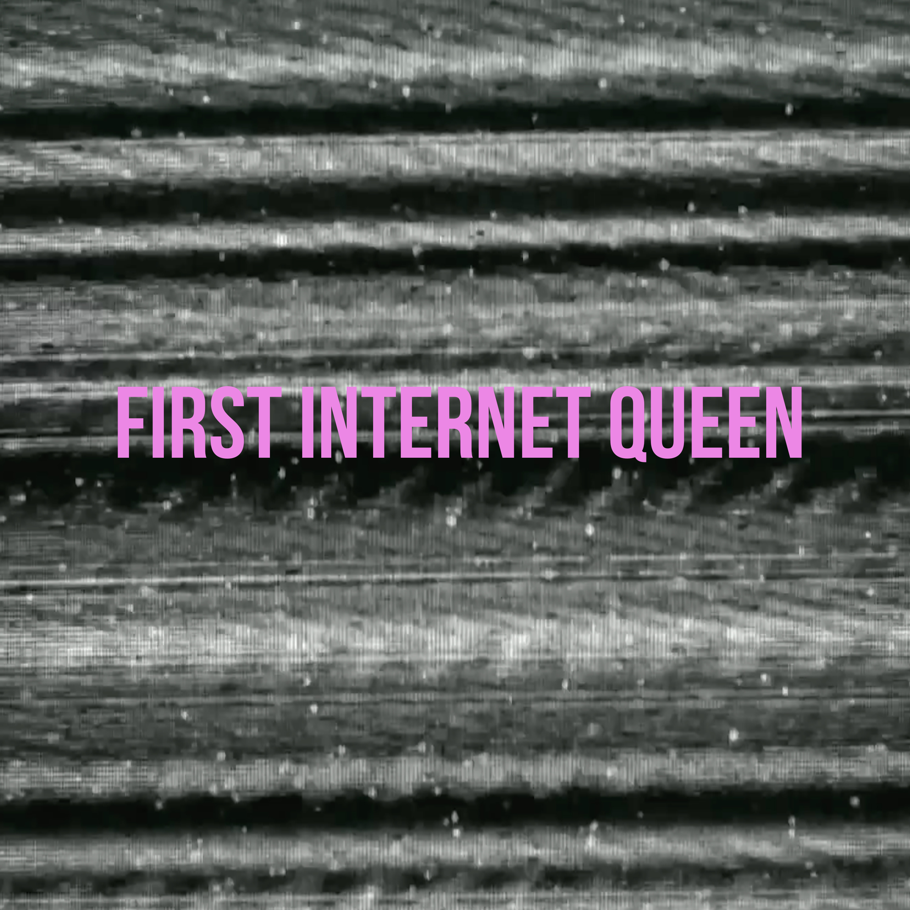 Saszan prezentuje First Internet Queen